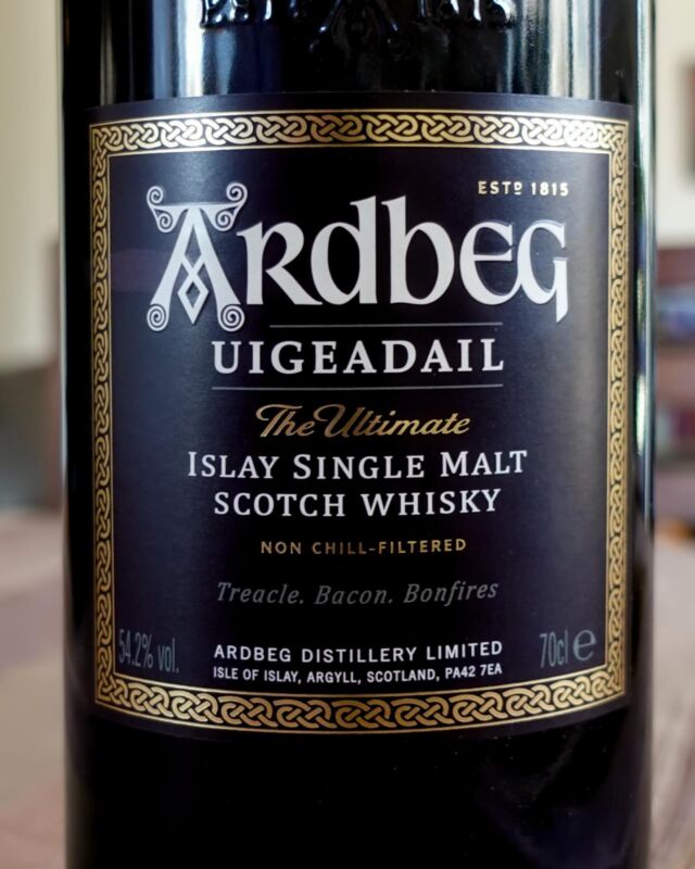 Ardbeg Uigeadail 700ml サインあり ardbeg_uigeadail__19882.
